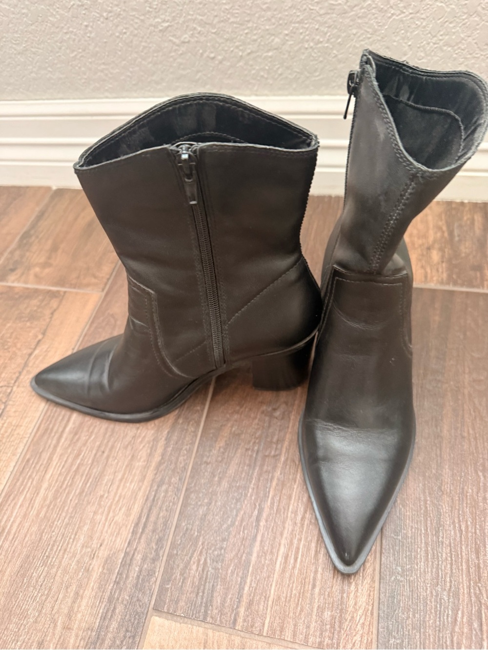 Express Black Pointed-Toe Mid-Calf Heeled Boots